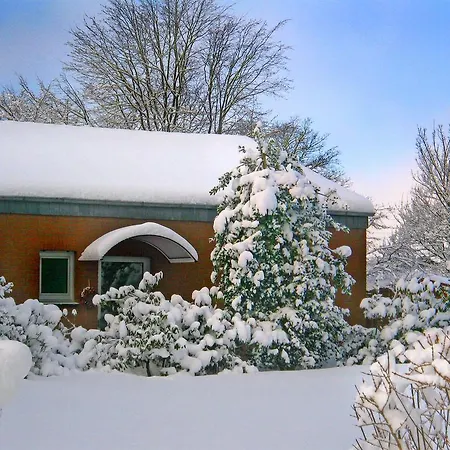 Cozy In Germany With Shared Garden