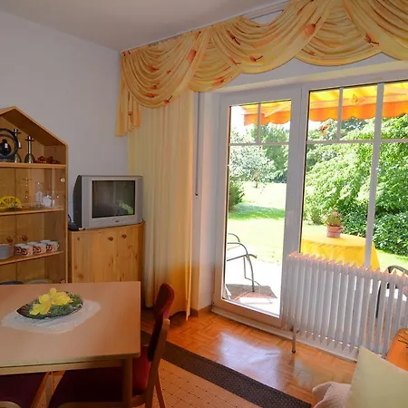 Cozy In Germany With Shared Garden Apartament